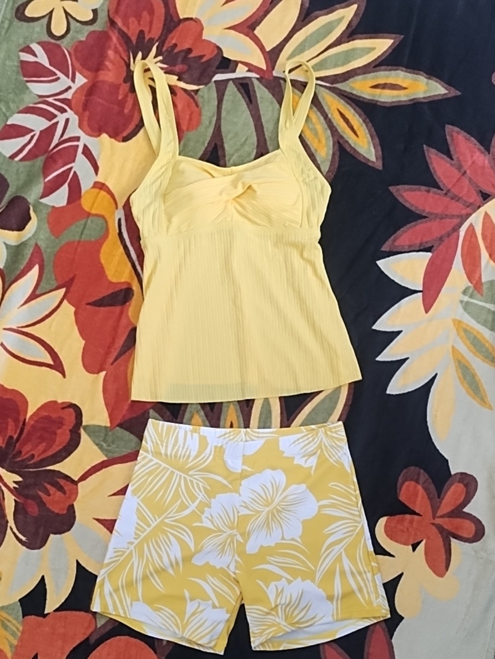 Tankini Top & Floral Shorts Swim Yellow White Womens XS